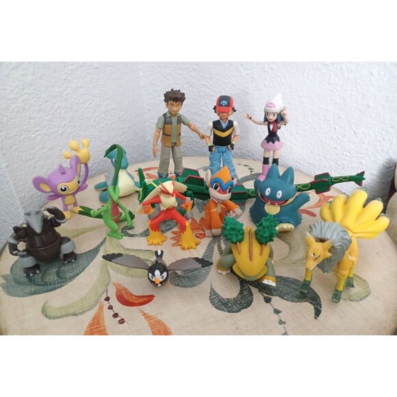 Pokemon Diamond & Pearl Ash, Dawn, Brock Figures Jakks Pacific + 11 Figurin lot - Picture 1 of 10